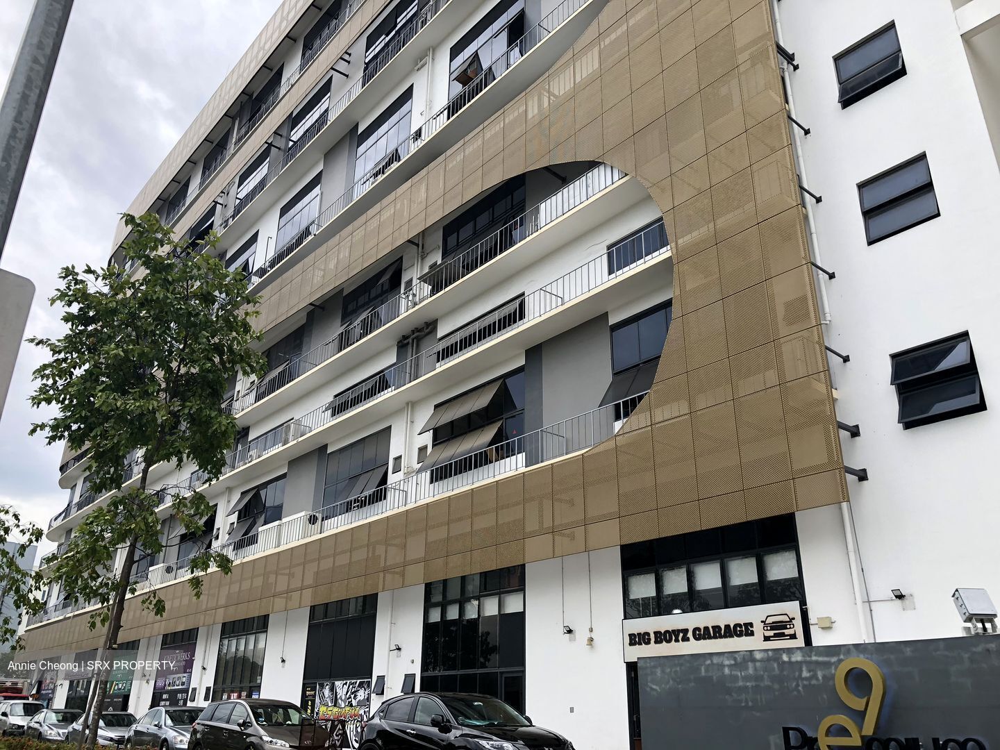 E9 Premium (D27), Factory #436934701